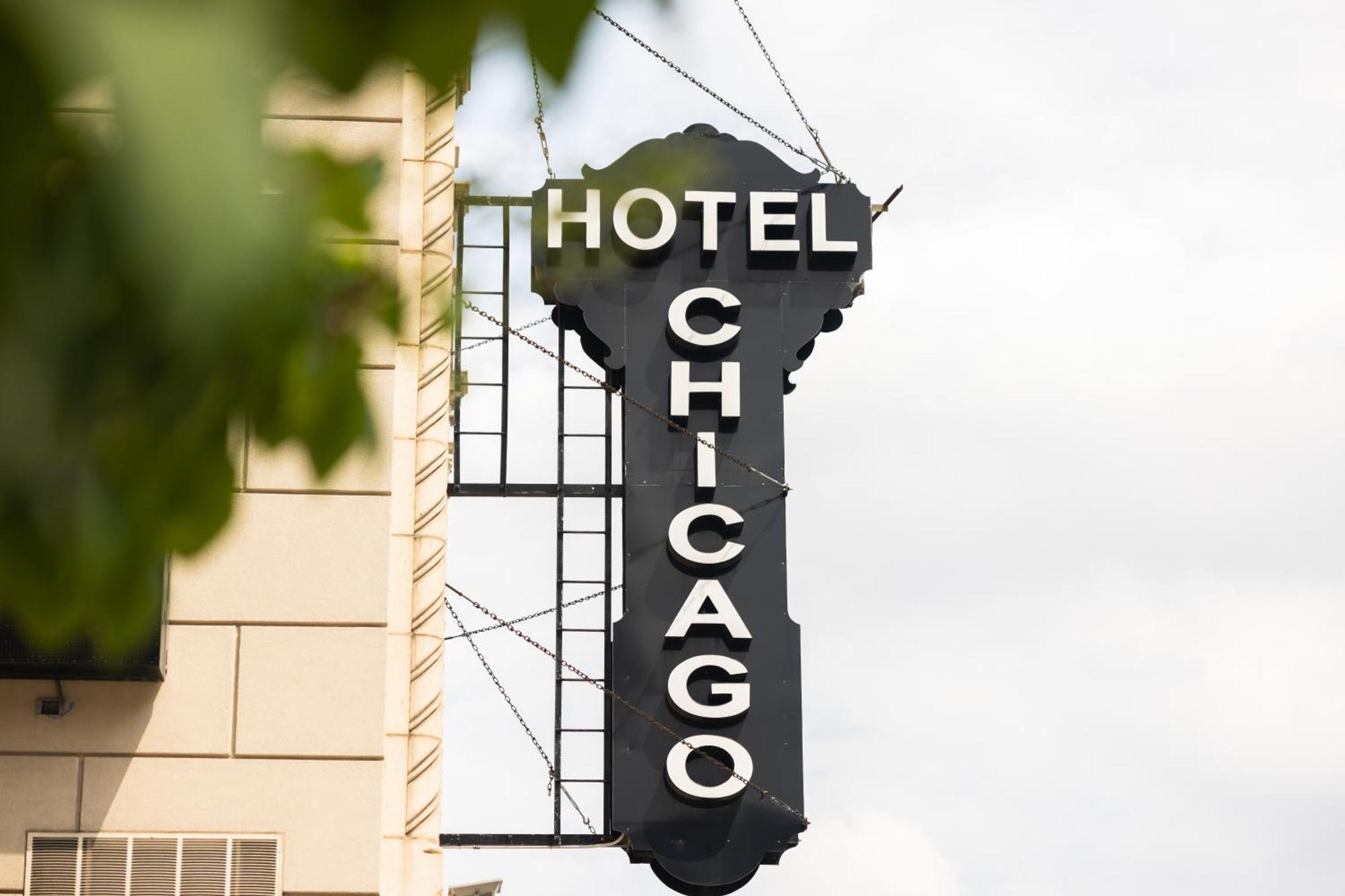 Hotel Chicago West Loop Exterior photo